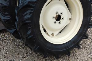 Gomme e cerchi 300/70 r20