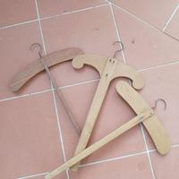 Vecchie grucce in legno