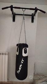 Sacco da box + barra trazioni 