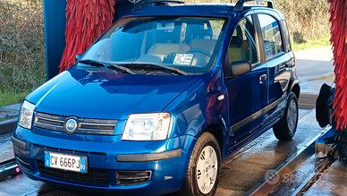 Fiat Panda con Clima e Schermo Touch 