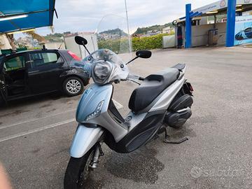 Beverly 350 sport grigio cometa