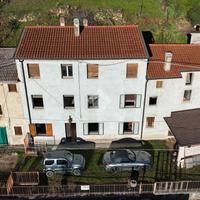 CASA SEMINDIPENDENTE A TREGNAGO