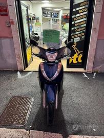 Honda SH 300 fine 2011 - PERMUTE