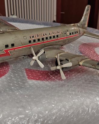 aereo in latta completo american air lines