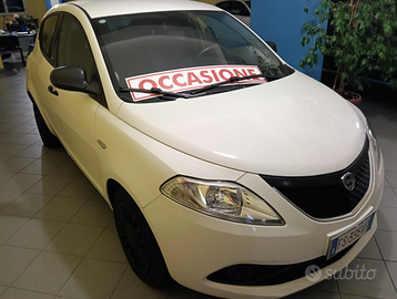 Lancia Ypsilon 1.2 benzina elefantino Blue