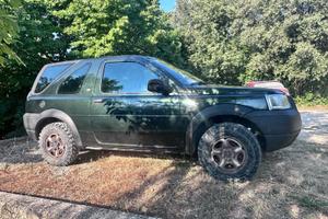 Land rover freelender