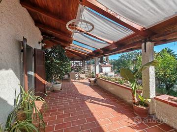 Villa Indipendente 2 appartamenti con Giardino