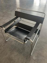 tavolo con 2 poltrone 