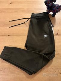 Pantaloni Nike Tech verdi militari taglia M Abbigliamento e Accessori In vendita a Brescia