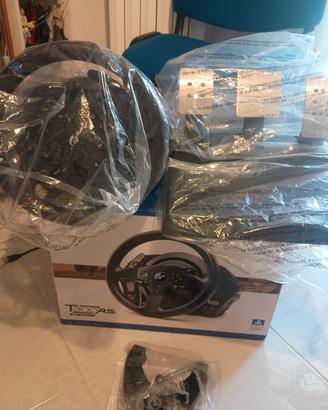 Volante thrustmaster t 300