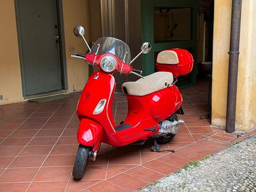 Vespa LX 150