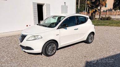 Lancia Ypsilon 1.2 Gold