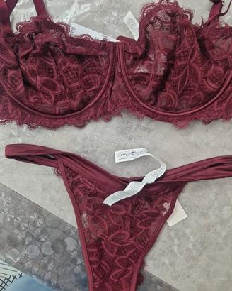completino intimo della linea intimissimi 