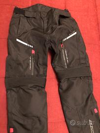 Pantaloni da moto nuovi