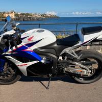 Honda cbr 600 rr