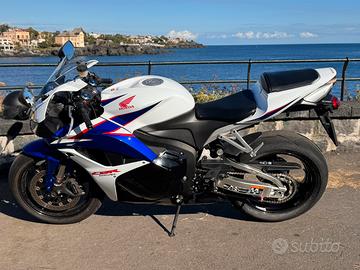 Honda cbr 600 rr