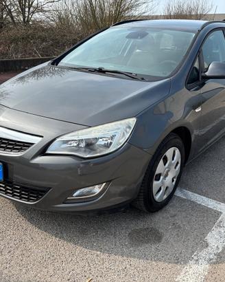 Opel Astra 1.4 100CV Sports Tourer Cosmo UNICO PRO