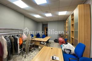 Locale a pochi passi dal centro di bari