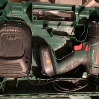 Batteria e caricatore Bosch + Avvitatore NON funz