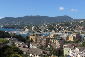 2 LOCALI A RAPALLO