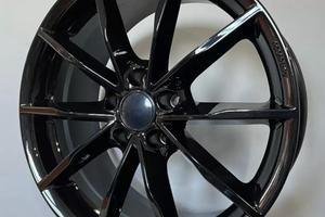 Cerchi neri Max 18”