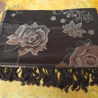 sciarpa coprispalle nuova