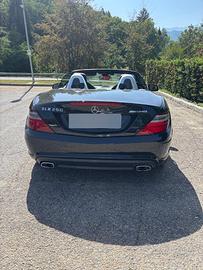 Mercedes SLK Premiun AMG