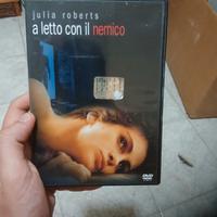 a letto con il nemico 