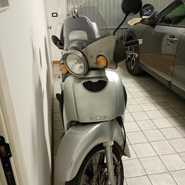  scooter Aprilia 200