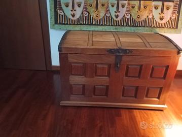 Quadro in tessuto dipinto a mano