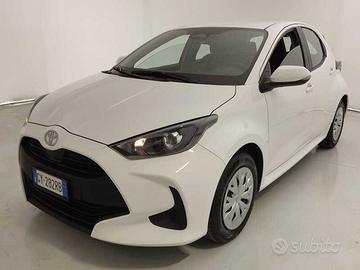 TOYOTA Yaris IV 2020 - Yaris 1.5h Active