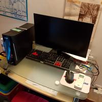 Monitor, Tastiera e mouse
