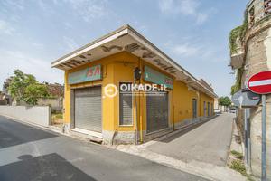 Locale commerciale con abitazione a Maracalagonis