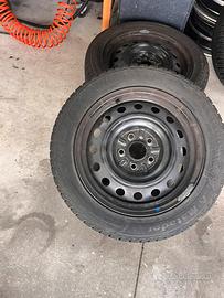 2 pneumatici Nordica 205/55/16 quattro stagioni