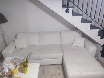 divano letto con contenitore in ecopelle