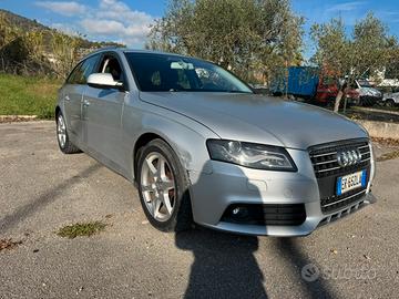 Audi A4 station wagon tenuta molto bene