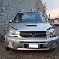 ricambi tyoyota  rav4 diesel 2005