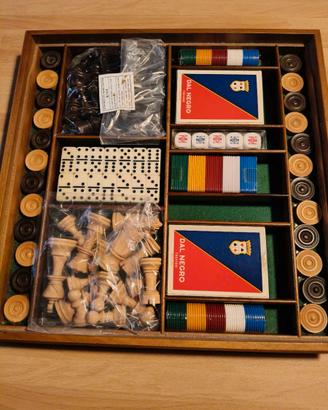 Set giochi scacchi, dama, carte, dadi, fiches
