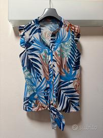 Camicia smanicata Alesya nodo e stampa tropicale S