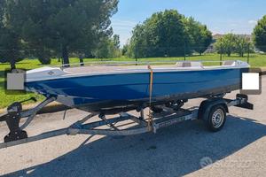 Barca carrello motore 40 cv senza patente