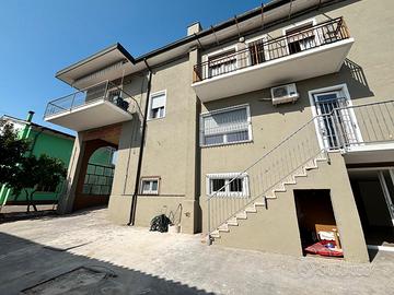 Cerea semicentro: casa singola con magazzino