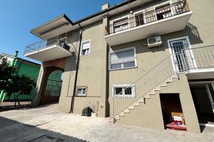 Cerea semicentro: casa singola con magazzino