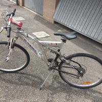Mountain Bike - consegna a mano