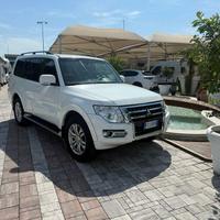 Mitsubishi Pajero Pajero auto