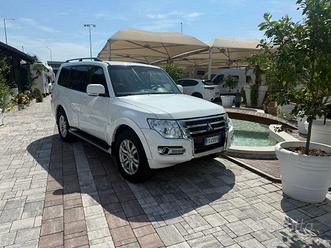 Mitsubishi Pajero Pajero auto