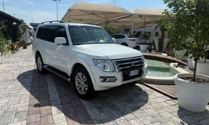 Mitsubishi Pajero Pajero auto