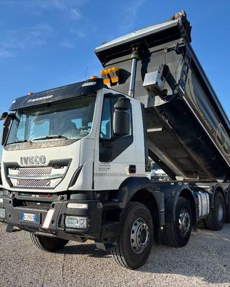 IVECO AD 410T500 TRAKKER 4 ASSI RIBALTABILE