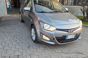 HYUNDAI I 20 