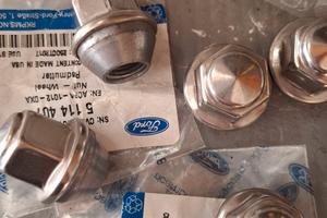 bulloni ruote originali Ford