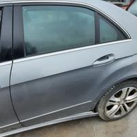 MERCEDES-BENZ E220 ANNO 2010 - PORTA POSTERIORE SI